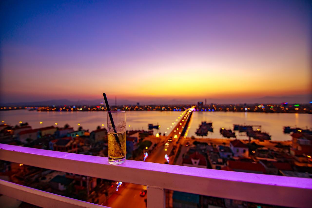 Amanda Hotel Ðồng Hới Buitenkant foto