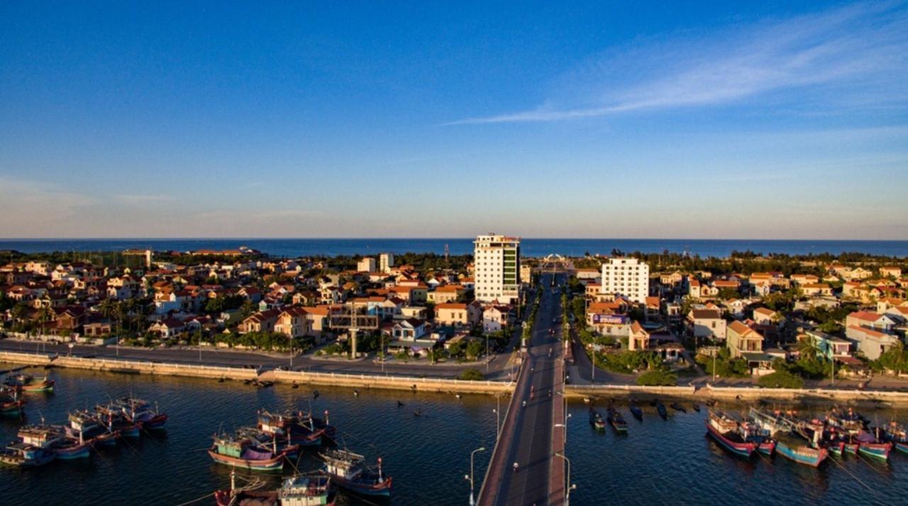 Amanda Hotel Ðồng Hới Buitenkant foto