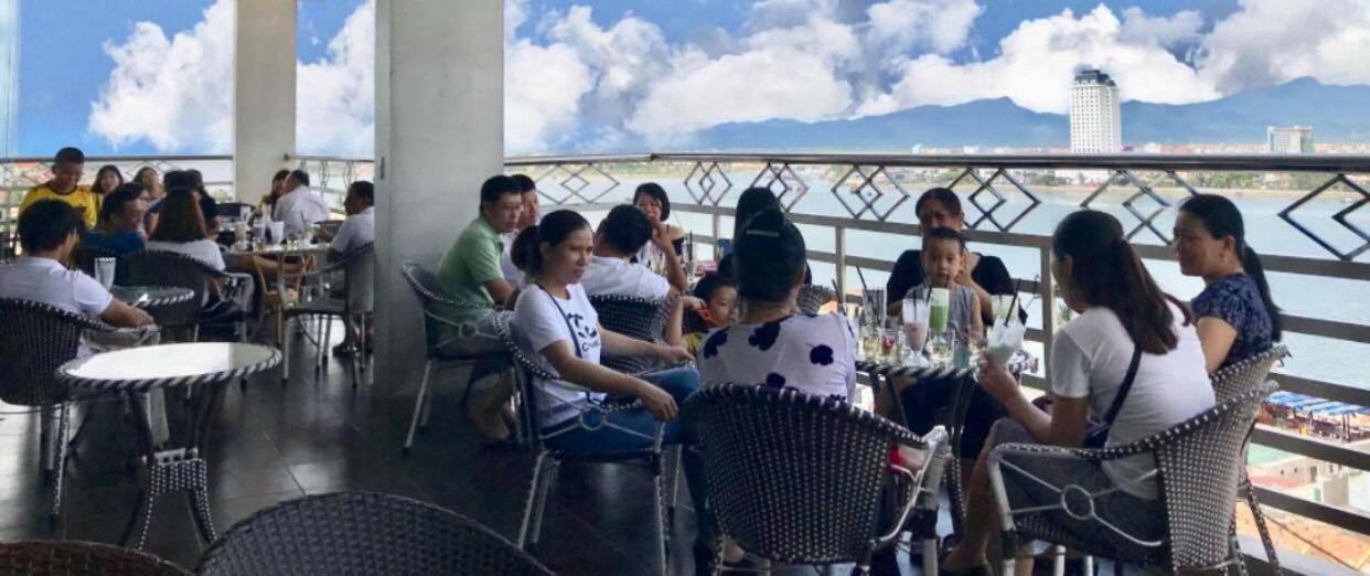 Amanda Hotel Ðồng Hới Buitenkant foto