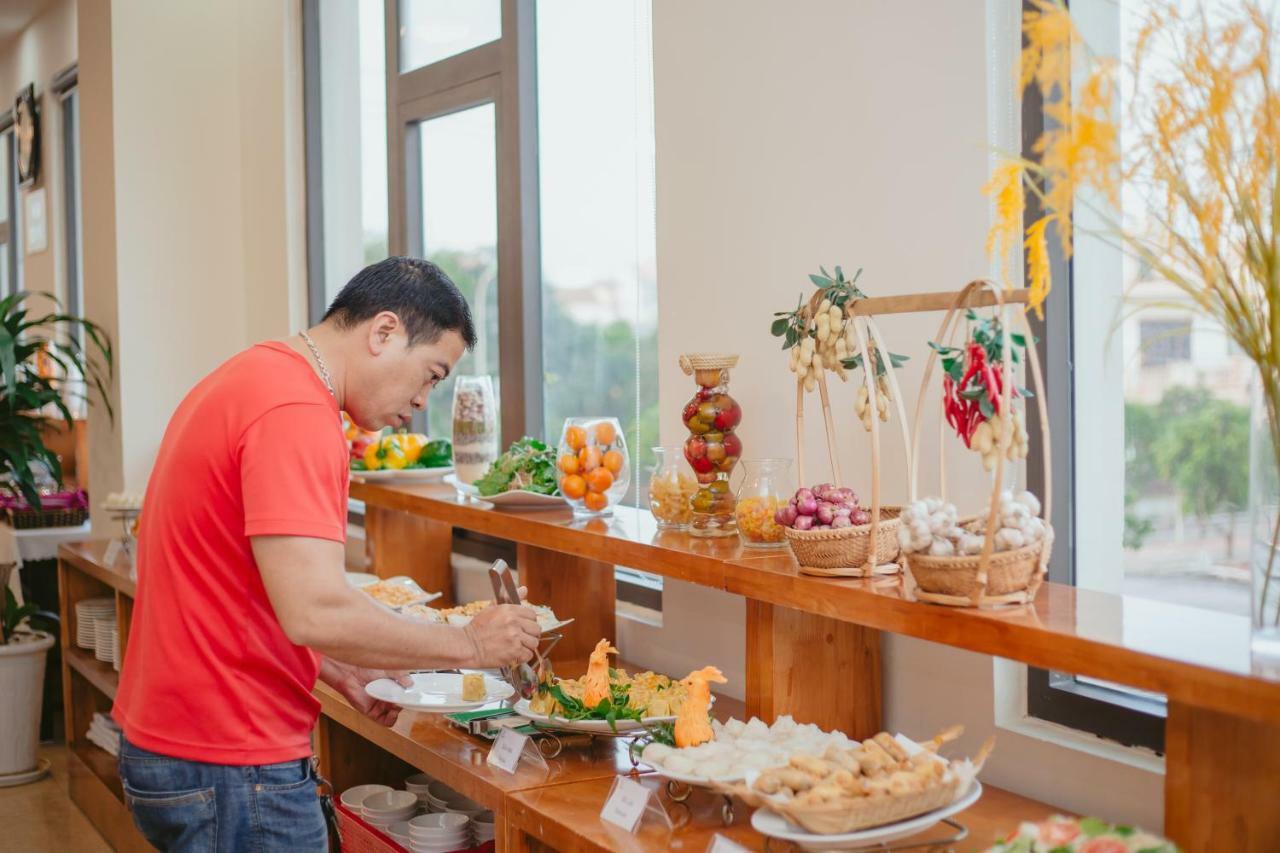 Amanda Hotel Ðồng Hới Buitenkant foto