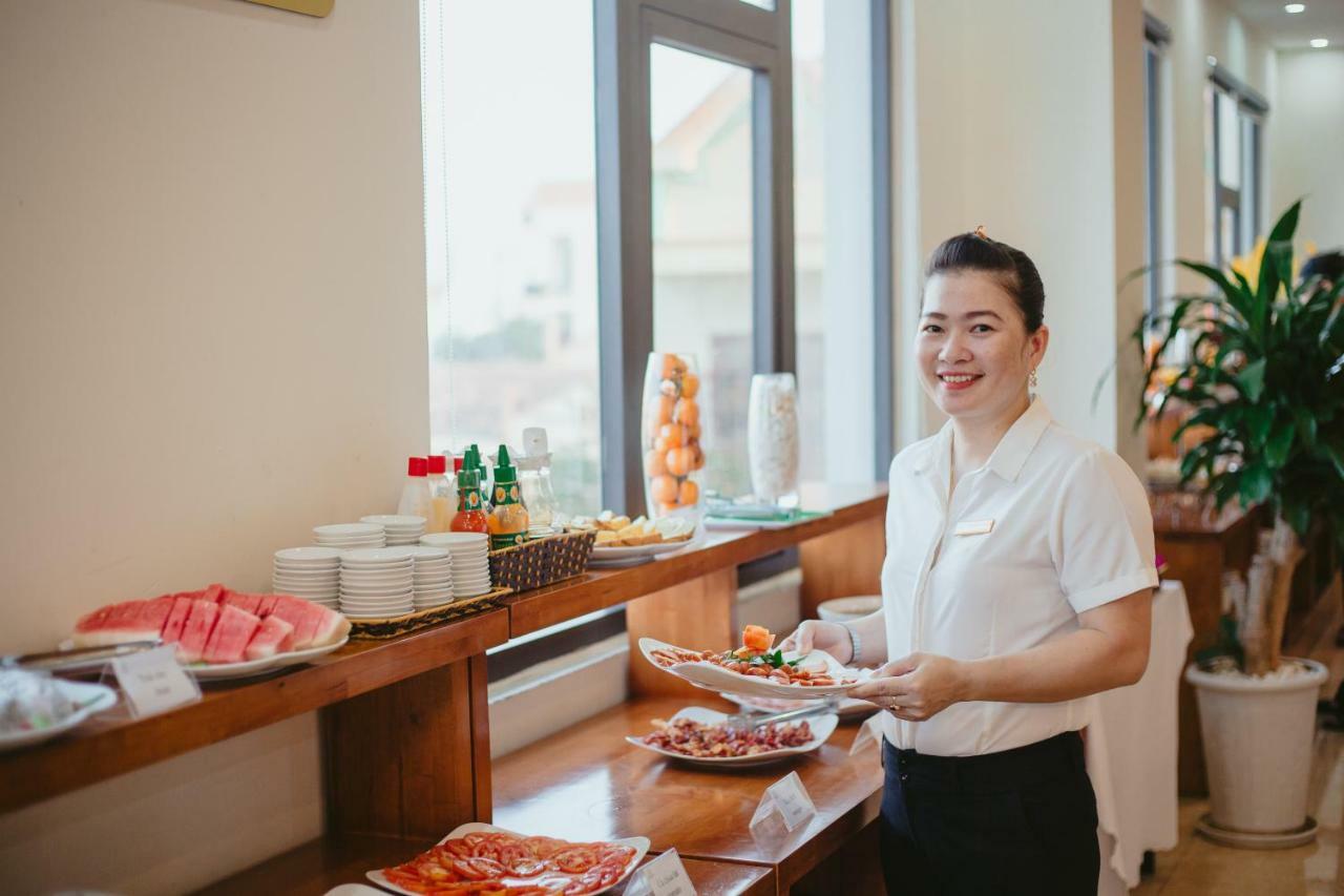 Amanda Hotel Ðồng Hới Buitenkant foto