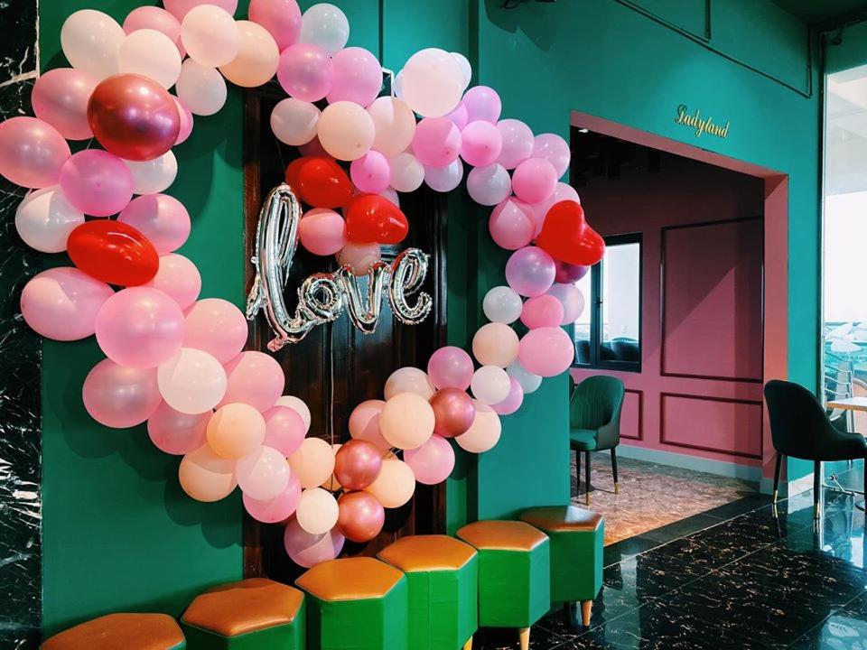 Amanda Hotel Ðồng Hới Buitenkant foto